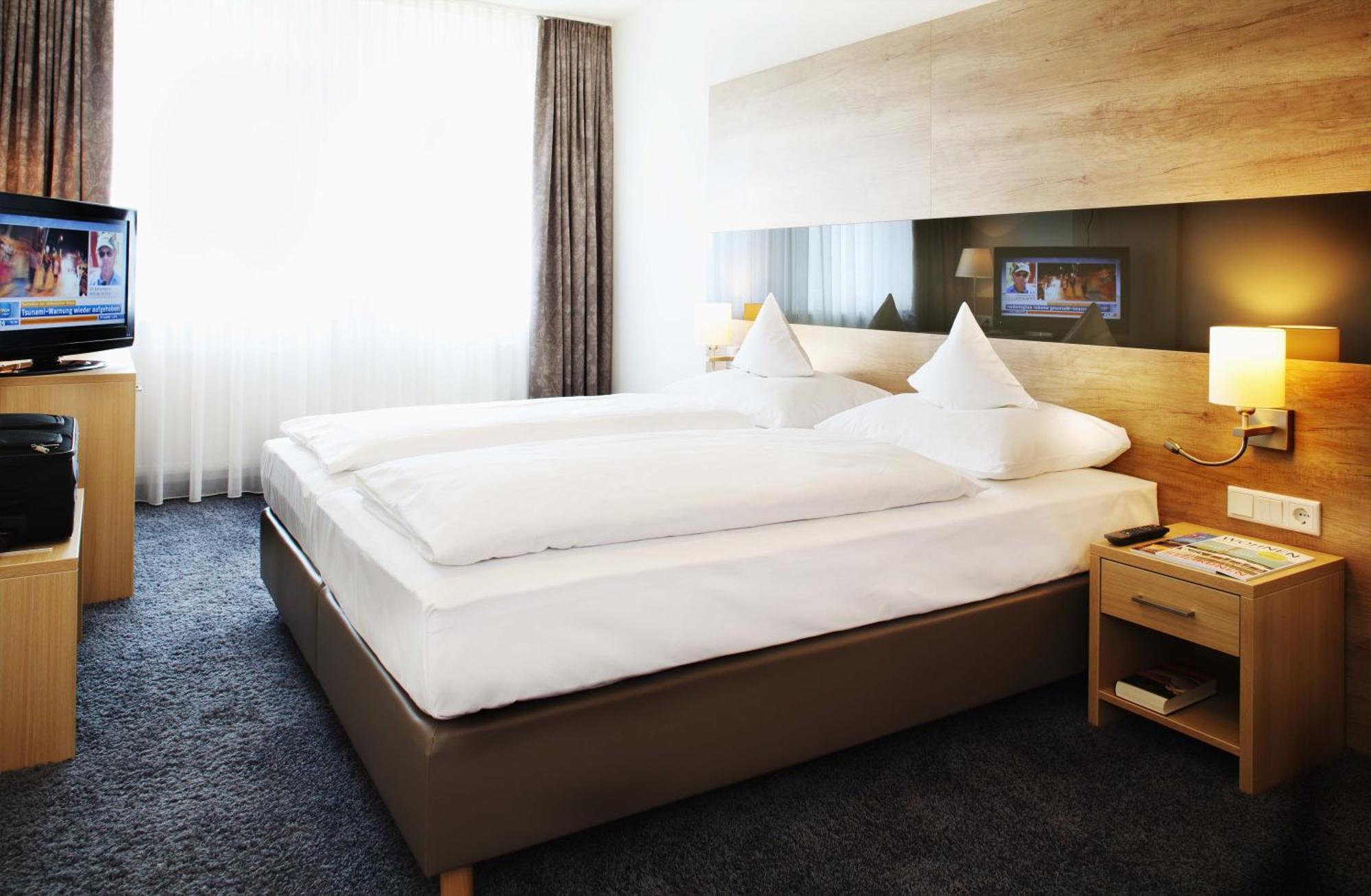 Brackweder Hof Hotel Bielefeld Buitenkant foto