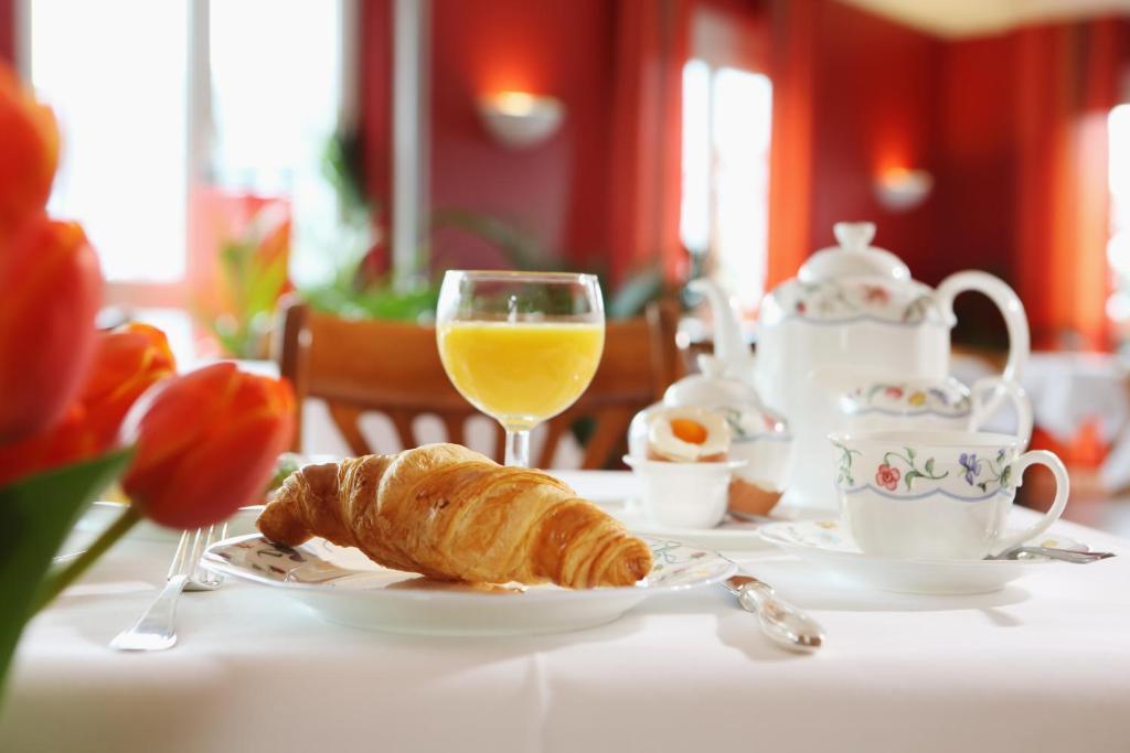 Brackweder Hof Hotel Bielefeld Buitenkant foto